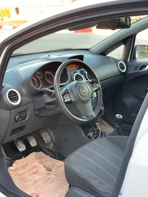 Opel Corsa 2014 Color Edition