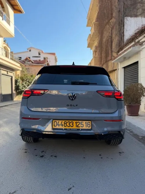 Volkswagen Golf 8 2025 R Black Edition 