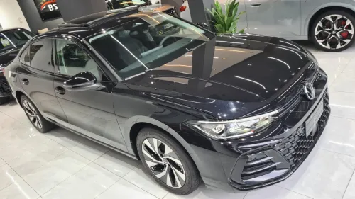 Volkswagen Passat 2025 Pro