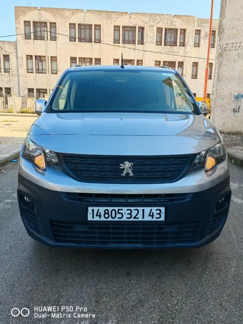 Peugeot Partner 2021 K9