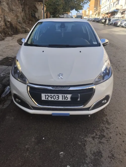 Peugeot 208 2016 Access Facelift