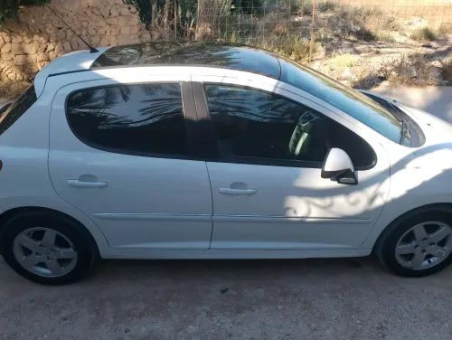 Peugeot 207 2012 Allure