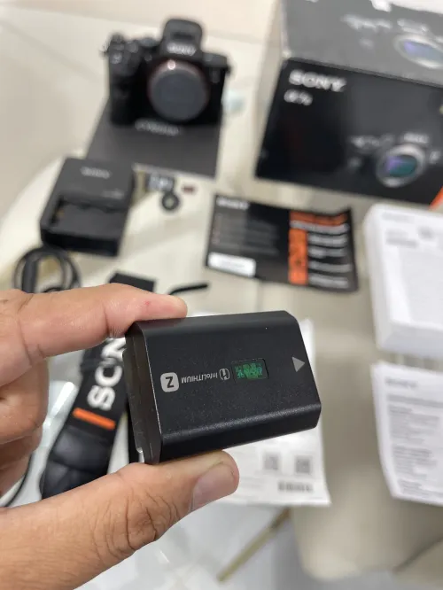 Sony A7 III : Très bon état / 6k click + carte mémoire 128 gb