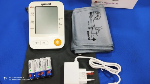 Tensiomètre électronique yuwell parlante avec adaptateur 