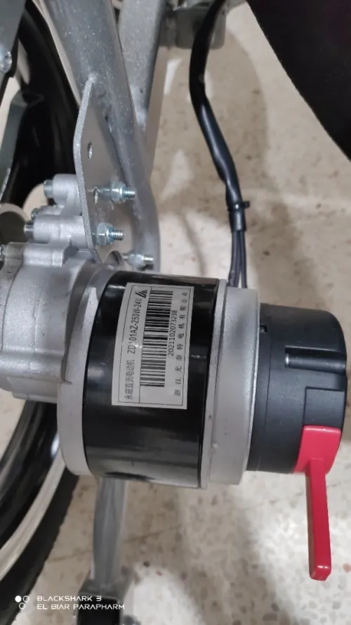 Fauteuil roulant Electrique pliable et léger