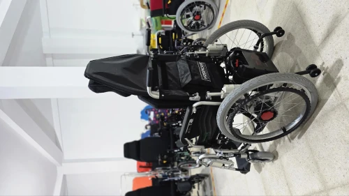 Fauteuil roulant électrique JRWD303U | Dossier haut, grandes roues & télécommande