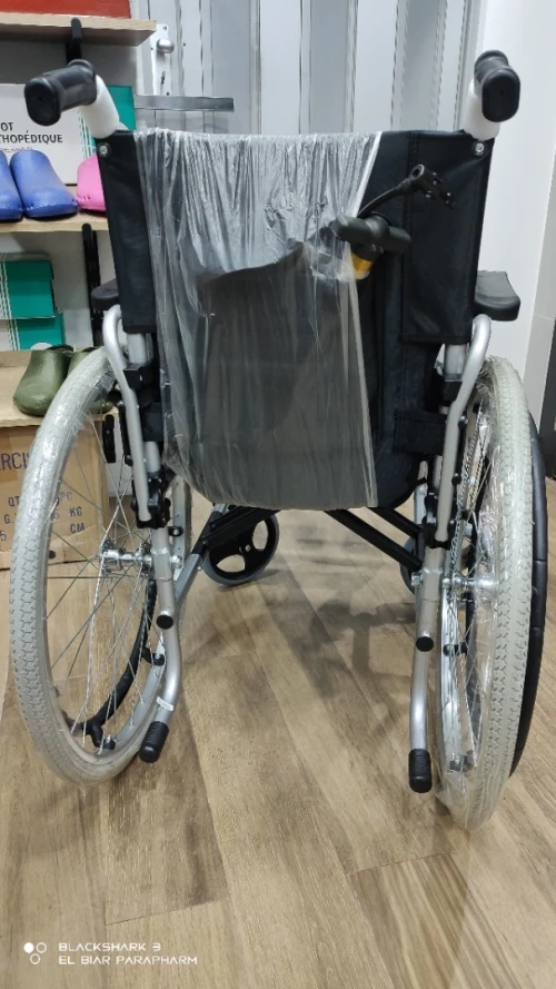 Fauteuil roulant noir aluminium 