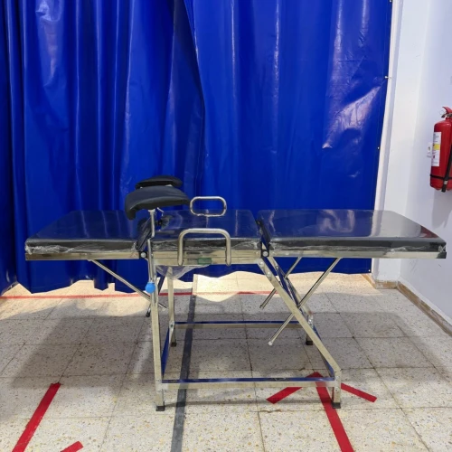 Table gynécologique professionnel CL-HB0069N en acier inoxydable
