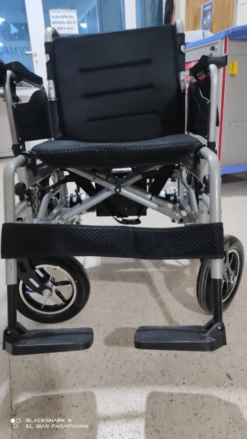 Fauteuil roulant Electrique pliable et léger