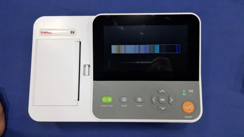 Electrocardiographe ECG Contec E6 (6 pistes) avec interprétation (Nouveau modèle)