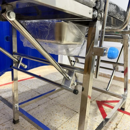Table gynécologique professionnel CL-HB0069N en acier inoxydable