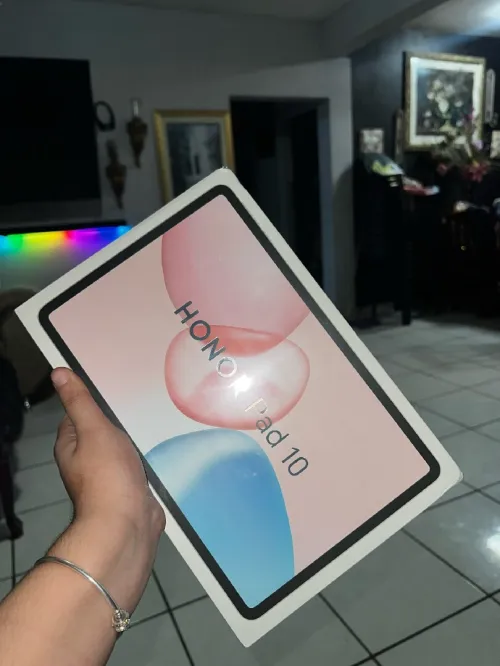 Honor pad 10 8/256 