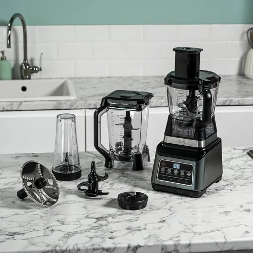 Ninja 3-en-1 Robot de cuisine et mixeur avec 5 programmes: Mixer, Mixer Max, Hacher, Mélanger, Purée, Bol 1,8L, Cruche 2,1L, Tasse 700ml, 1200W, lavables au lave-vaisselle, Auto-iQ, Noir BN800EU
