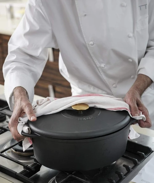 Cocotte fontePierre Gagnaire heritage  d'acier ovale 34x26cm / 7,2l