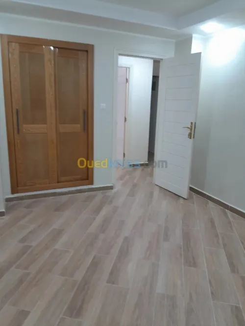 Location Appartement F4 Alger Hussein dey