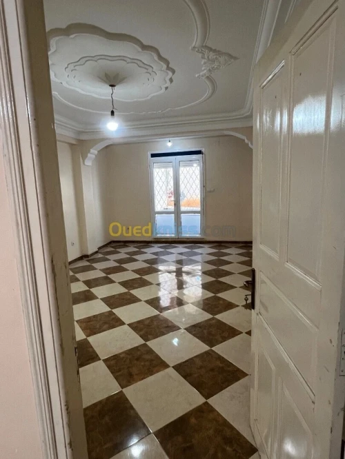 Vente Appartement F4 Alger Kouba