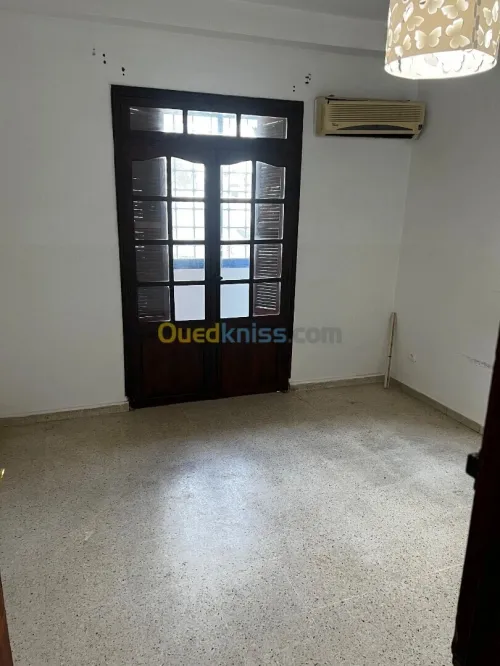 Location Appartement Niveau de villa F3 Alger Kouba