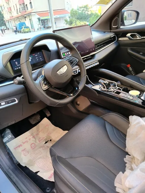 Geely Coolray 2025 Coolray full option caméléon