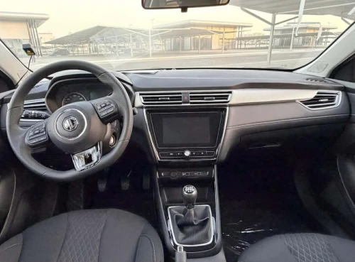 MG MG5 2026 classic