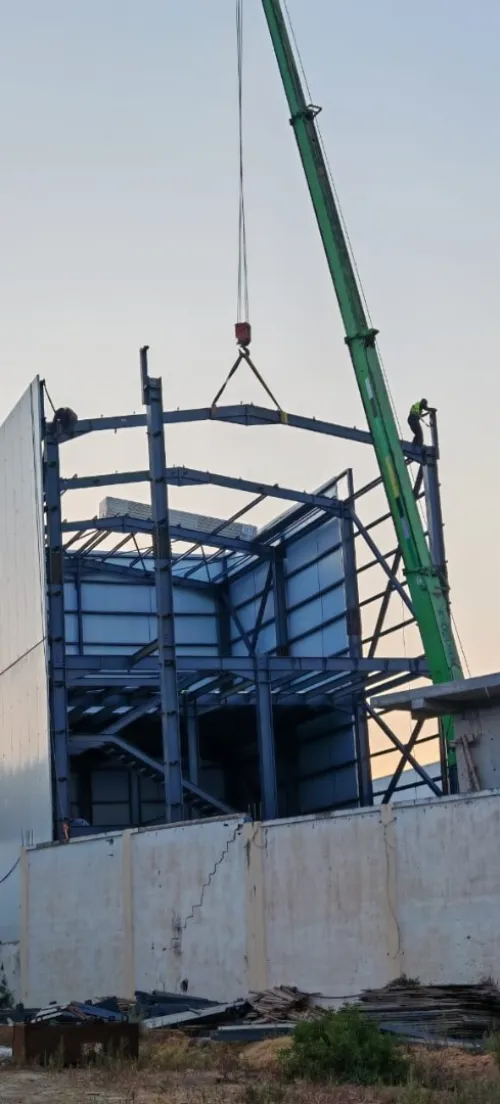 FABRICATION ET MONTAGE DE CHARPENTE MÉTALLIQUE 