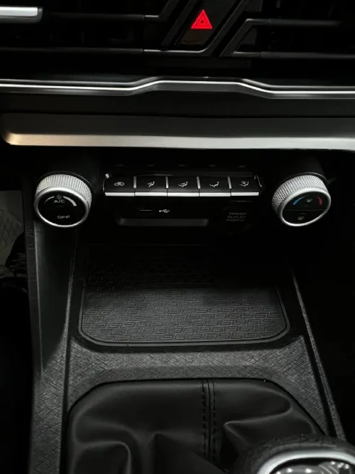 Geely Coolray 2026 