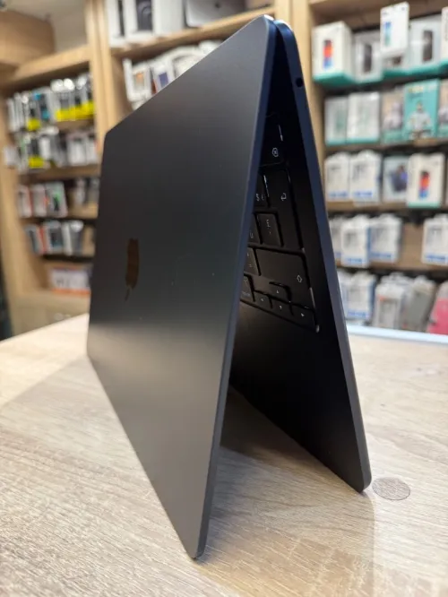 MacBook Air m4 (jamais utilisé)