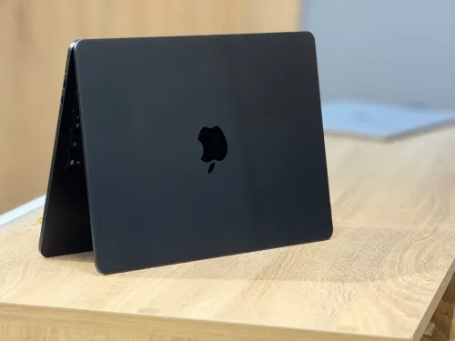 MacBook Air m4 (jamais utilisé)