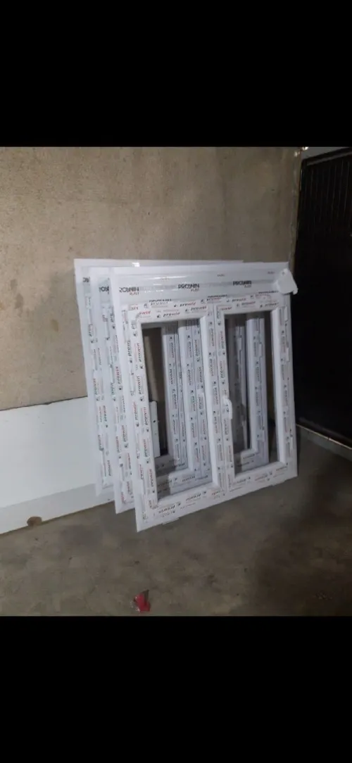 PVC menuiserie porte et fenêtre 