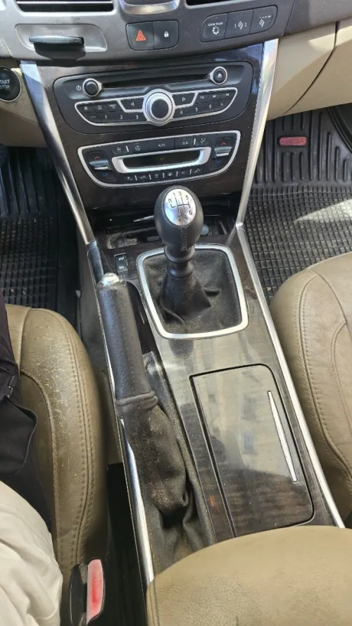 Renault Latitude 2012 Latitude