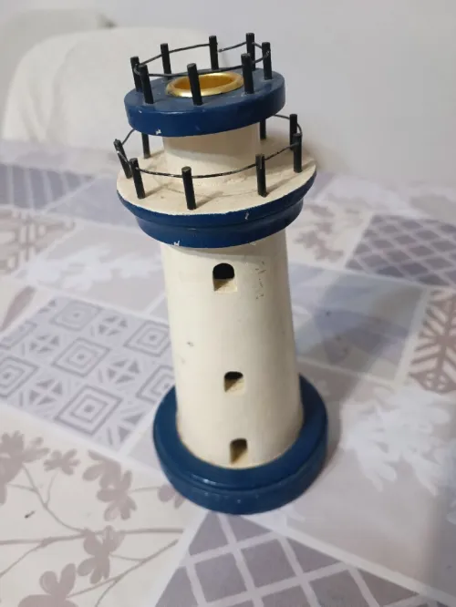 Collections variée d'objets de décoration sur le thème marin