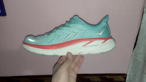 HOKA