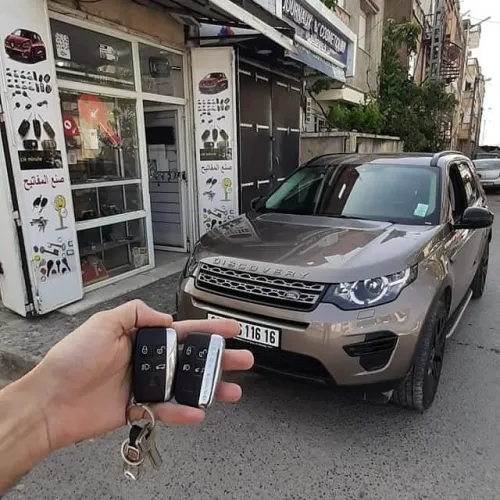 صنع جميع أنواع مفاتيح السيارات والمنازل والمصاعد الهوائية و مرحبا بكم عند cle pro draria sebala 