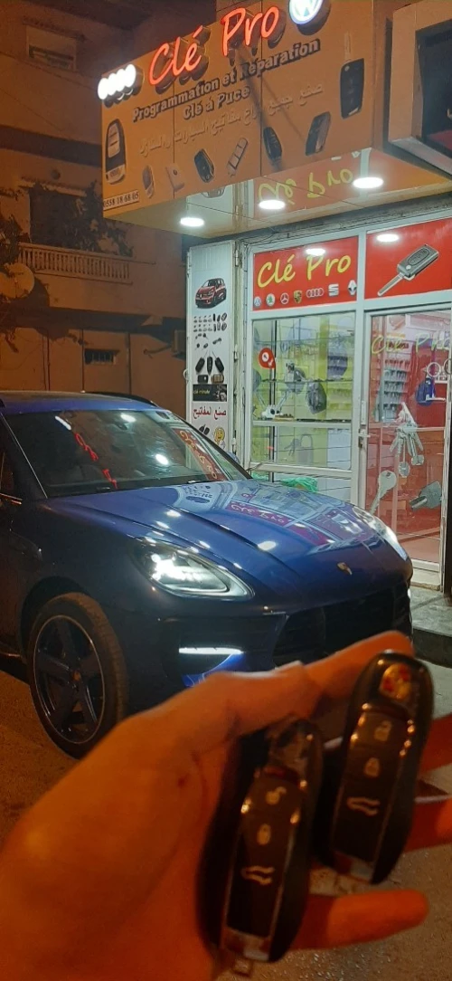 صنع جميع أنواع مفاتيح السيارات والمنازل والمصاعد الهوائية و مرحبا بكم عند cle pro draria sebala 