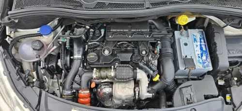 Peugeot 208 2015 Allure