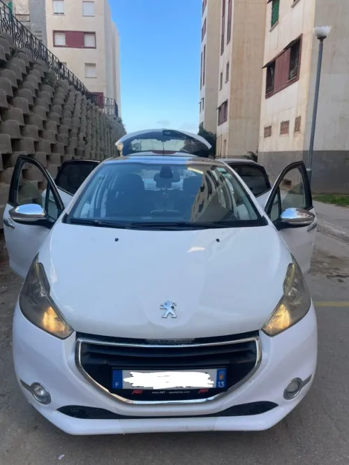 Peugeot 208 2014 Allure
