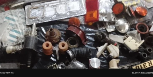 Lot des pièces détachées poids lourds