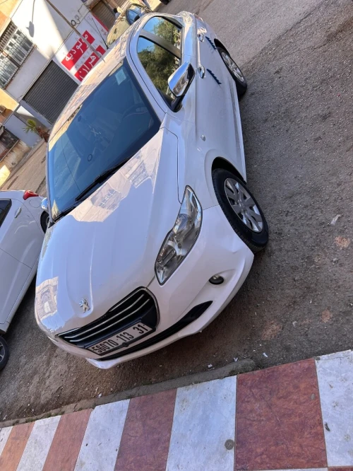 Peugeot 301 2013 Active 8