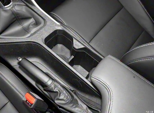 Geely Coolray 2026 