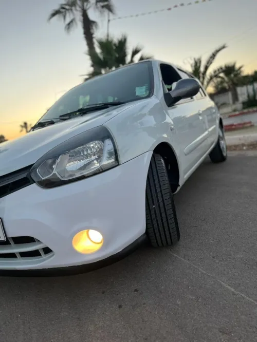Renault Clio Campus 2015 Mongol