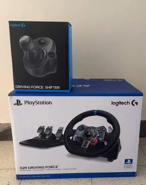 Logitech G29 DRIVING FOCE RACING WHEEL et Logitech DRIVING FORCE SHIFTER
