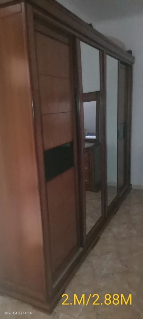 Armoire de chambre a coucher en hêtre