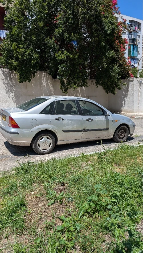 Ford Focus 5 portes 2004 Focus 5 portes