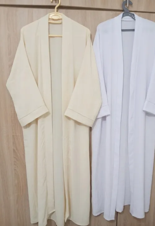 La tendance de l'été  متوفر كيمونو جيلي عباءة بألوان مختلفة قماش بارد و خفيف  Kimono gilet abaya été التوصيل متوفر