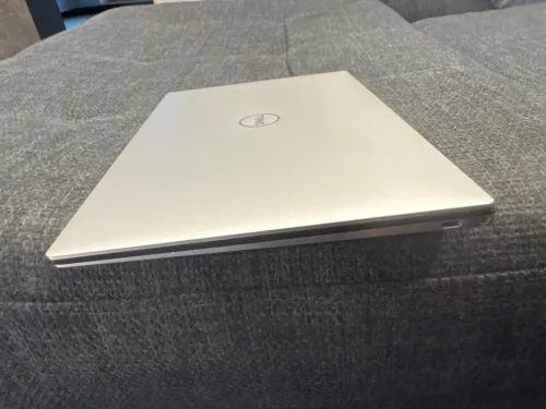 Dell XPS 9310  I7 1165G7 16G 1T SSD 13.4"  Tactile