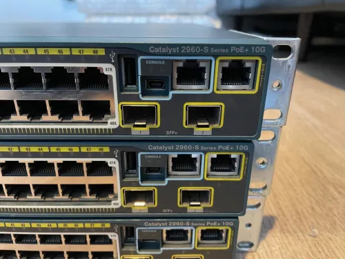 Cisco WS-C2960S-48FPD-L +  2 ports 10 giga SFP+