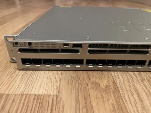 Cisco WS-C3850-24XS-S (24 ports 10G SFP+)