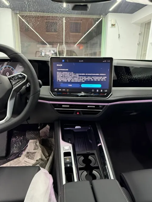 Volkswagen Passat 2025 MAGOTAN