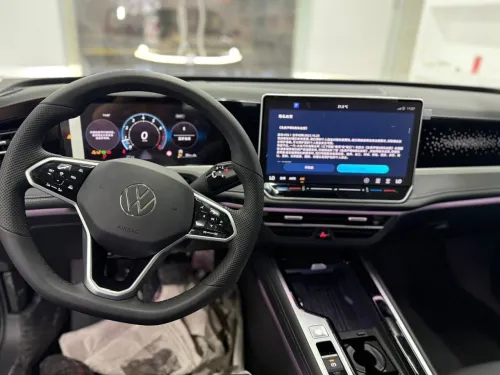 Volkswagen Passat 2025 MAGOTAN