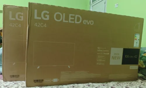 LG OLED 42" C4 4K 144FPS مستعمل/جديد