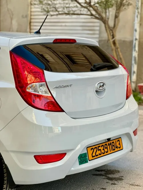Hyundai Accent RB  5 portes 2018 Préstige